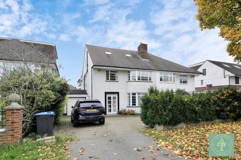 5 bedroom semi-detached house for sale, Chase Road, London, N14