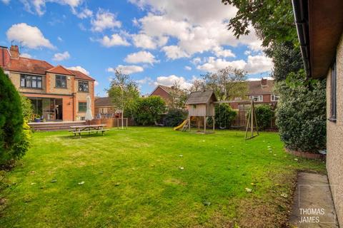 4 bedroom end of terrace house for sale, Bury Street West, London