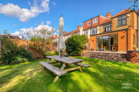 346 Bury Street West, London, N9 9LA