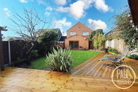 3 bedroom detached house for sale, Blinco Road, Oulton Broad, NR32