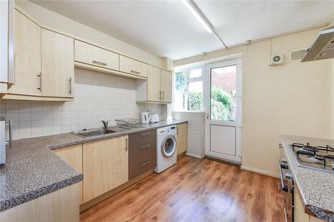 5 bedroom end of terrace house for sale, Kingsham Avenue, Chichester, PO19