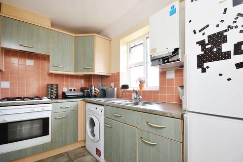 2 bedroom flat to rent, Birkenhead Avenue, Kingston, Kingston upon Thames, KT2