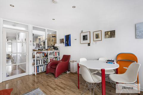 1 bedroom apartment for sale, Bishops Mead, Camberwell Road, London, SE5