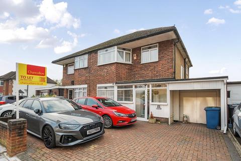 4 bedroom semi-detached house to rent, Stanmore,  Harrow,  HA7