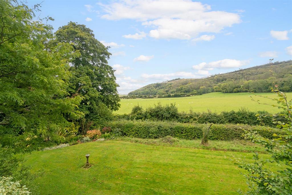 Garden &amp; View
