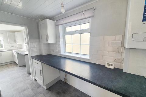 4 bedroom cottage to rent, Whitecross, Newquay