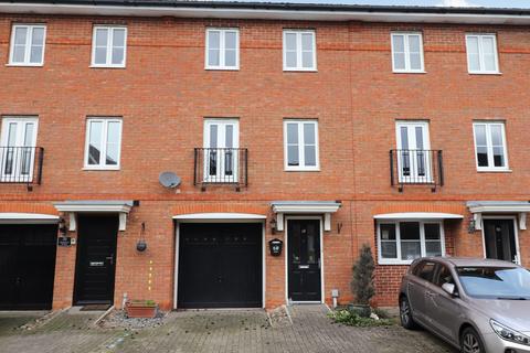 4 bedroom terraced house for sale, Grampian Place, Stevenage, SG1