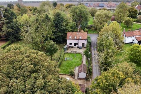 4 bedroom detached house for sale, Church Road, Suffolk IP6