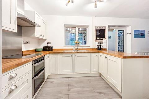 17 Beverley Crescent, Forsbrook, Stoke-on-trent, ST11 9DQ