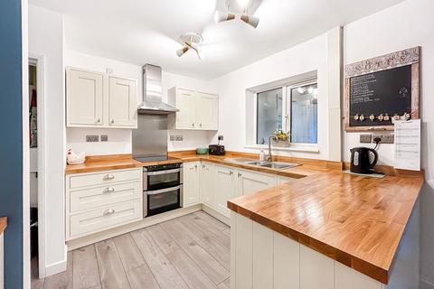 17 Beverley Crescent, Forsbrook, Stoke-on-trent, ST11 9DQ