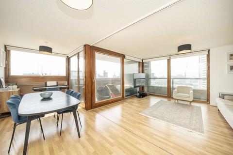 4 bedroom flat for sale, Barbican, London EC2Y