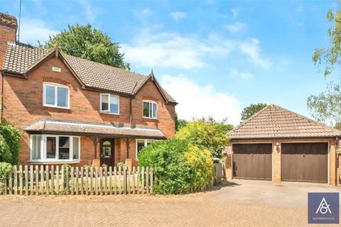6 Edgewood, Brackley, NN13 6PJ