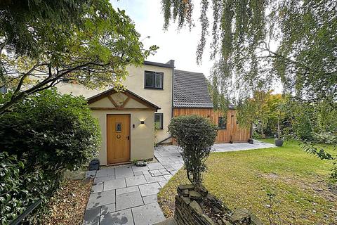 3 bedroom detached house for sale, Wentworth Road, Thorpe Hesley