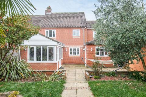 3 Blenheim Way, Watton, Thetford, IP25 6XS