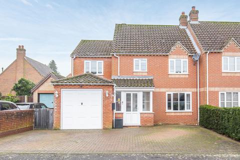 3 Blenheim Way, Watton, Thetford, IP25 6XS