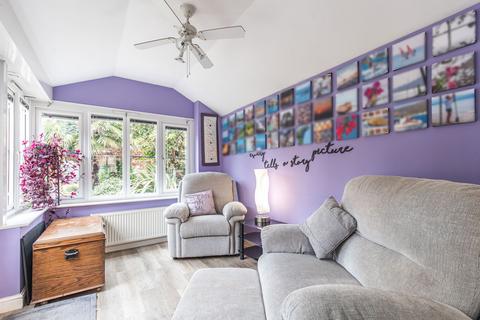 3 Blenheim Way, Watton, Thetford, IP25 6XS