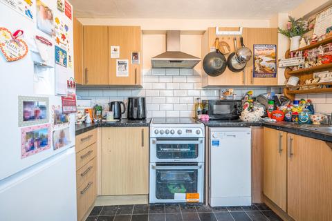 2 bedroom terraced house for sale, 7 Pond Terrace, Carnforth, LA5 9BL