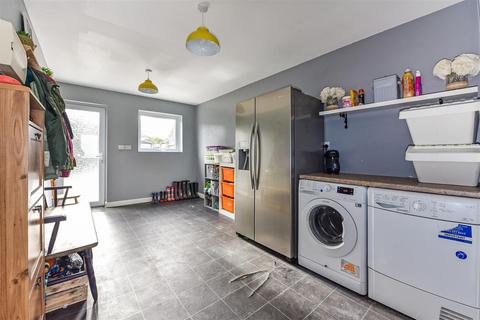 3 bedroom semi-detached house for sale, Blackdown Crescent, Havant