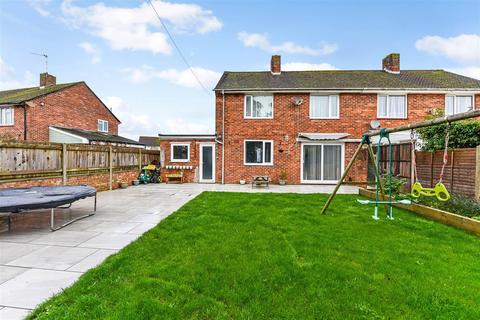 18 Blackdown Crescent, Havant, PO9 5AZ