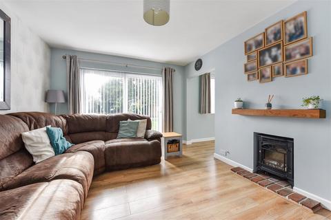 18 Blackdown Crescent, Havant, PO9 5AZ