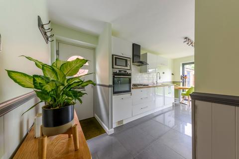 2 bedroom detached bungalow for sale, Fulmar Crescent, Kidderminster DY10