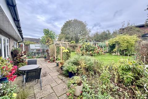 10 Brookdale Close, Broadstone, BH18 9AA