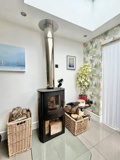 10 Brookdale Close, Broadstone, BH18 9AA