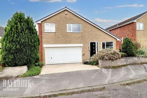 4 bedroom detached house for sale, Avon Close, Higham