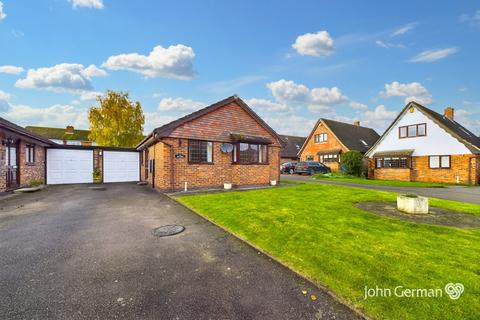 3 bedroom bungalow for sale, Rookery Close , Yoxall