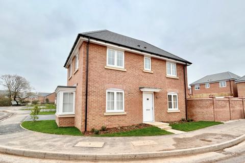 3 bedroom detached house to rent, Frederick Beech Grove, Priorslee, Telford