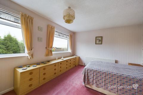 35 Cadgwith Drive, Derby, DE22 2AF