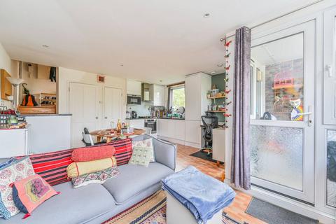 1 bedroom flat for sale, Hotspur Street, Kennington, London, SE11