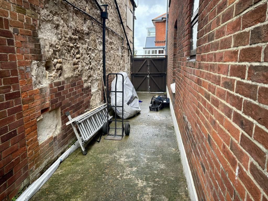 Side access