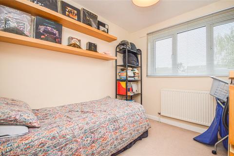 12 Vespasian Close, Swindon, SN3 4BX