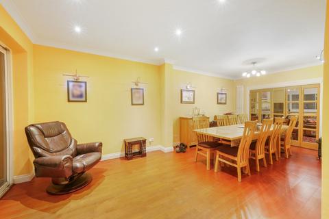 5 bedroom detached house for sale, Woodstead Grove, Edgware