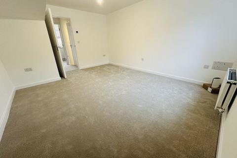 3 bedroom townhouse to rent, Navigation Way, Preston PR4