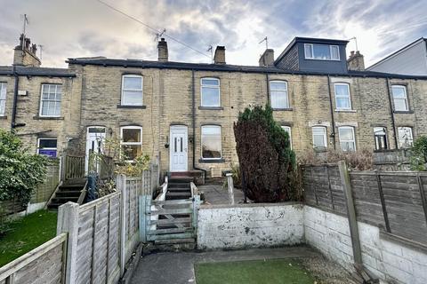 3 bedroom terraced house to rent, Providence Street, Farsley