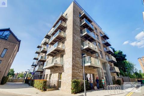 1 bedroom apartment for sale, Ironworks Way, London E13