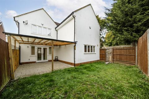 2 bedroom flat for sale, Avondale Road, Harrow HA3