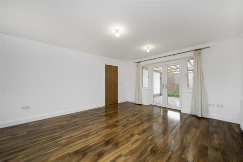 2 bedroom flat for sale, Avondale Road, Harrow HA3