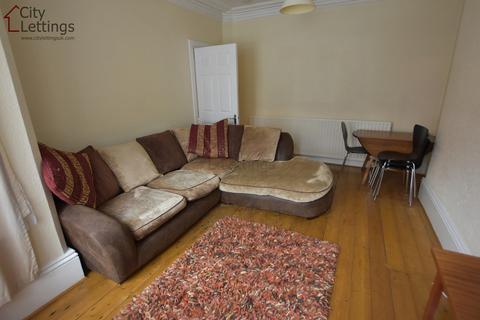 5 bedroom terraced house to rent, Forest Fields Nottingham NG7