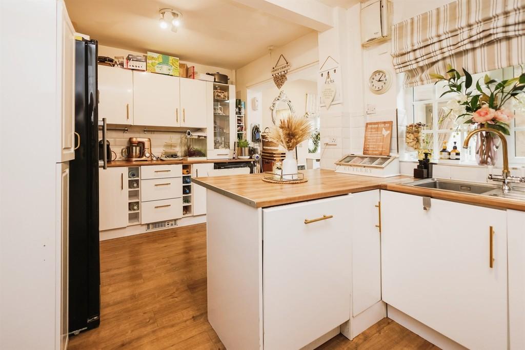 Starbank kitchen 2