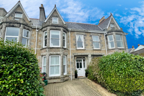 4 bedroom terraced house for sale, Highfield Avenue, St. Austell PL25