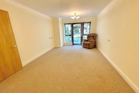 1 bedroom ground floor flat for sale, Station Road, West Sussex