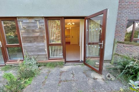 1 bedroom ground floor flat for sale, Station Road, West Sussex