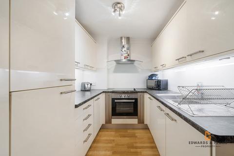 Studio for sale, Fletcher Street, London E1