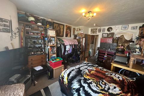 Studio for sale, Milton Road, Worthing