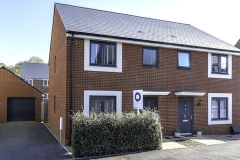 3 bedroom semi-detached house for sale, Scholars Chase, Bristol BS16