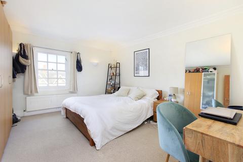 3 bedroom flat for sale, Old Town, Clapham, London