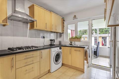 9 Brasted Close, Bexleyheath, DA6 8HU